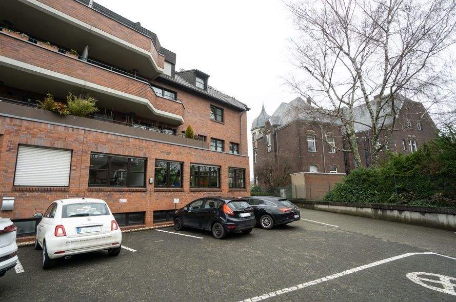 Gewerbeobjekt Krefeld Bockum - 3 Zimmer, 125 m&sup2;, 1.386&euro; | Angebot:25267347