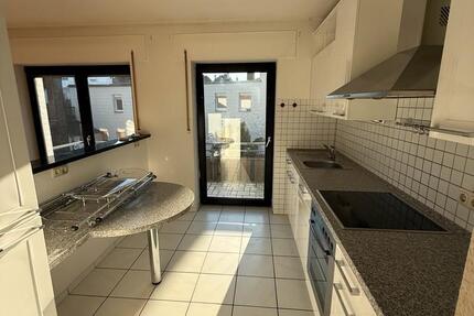 Lichtdurchflutete 3-Zimmerwohnung mit Bad und separaten Gäste-WC 3 zimmer