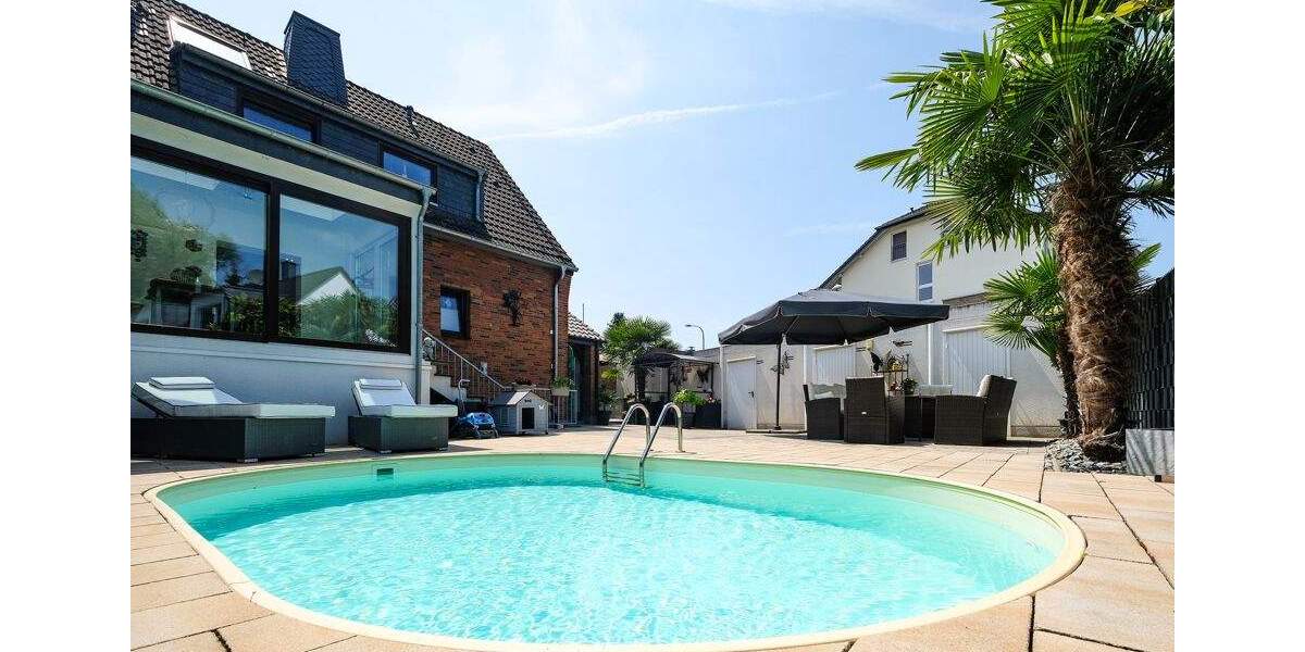 Stilvoll saniertes Familienidyll mit Pool 4 zimmer