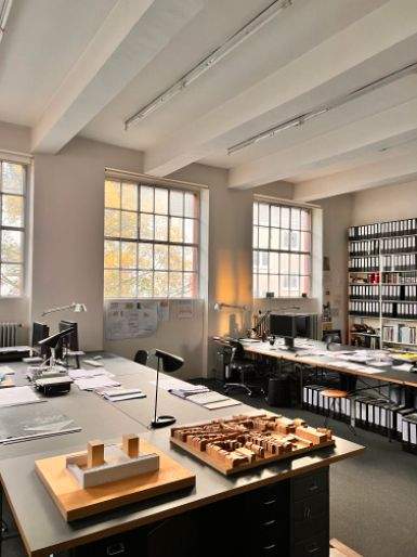 Schreibtischplätze in netter Bürogemeinschaft - All-in-Miete zimmer