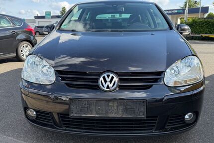 VW Golf 142.000 km 3.950 &euro; Neuss 41462