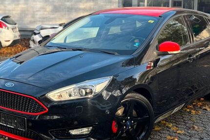 Ford Focus 113.000 km 8.999 € Düsseldorf 40233