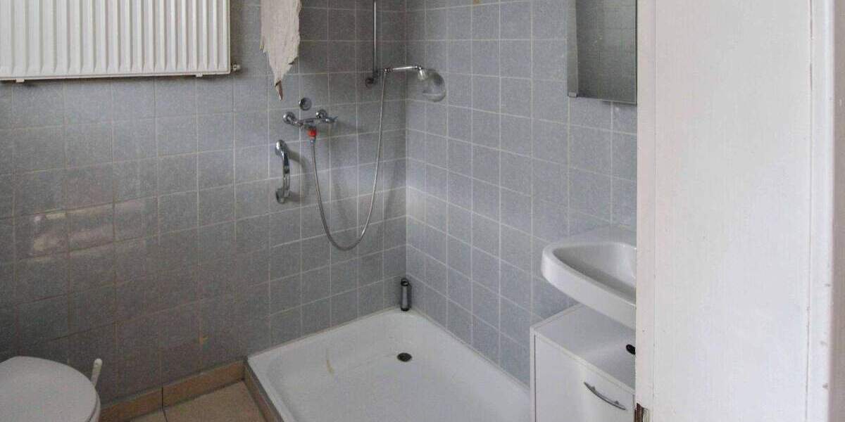 Für Macher: Charmantes Haus mit großem Garten in ruhiger Vorstadtlage 4 zimmer