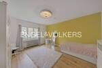 Mehrfamilienhaus, Wohnhaus Krefeld Cracau - 8 Zimmer, 256 m&sup2;, 3.200&euro; | Angebot:26364144