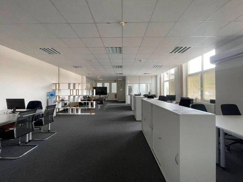 Erdgeschoss Büro und Labor und Lagerfläche - All-in-Miete