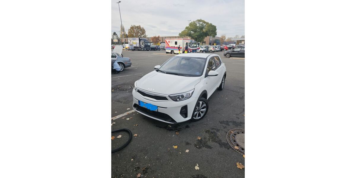 Kia Stonic 8.800 km 17.500 &euro; Krefeld 47807