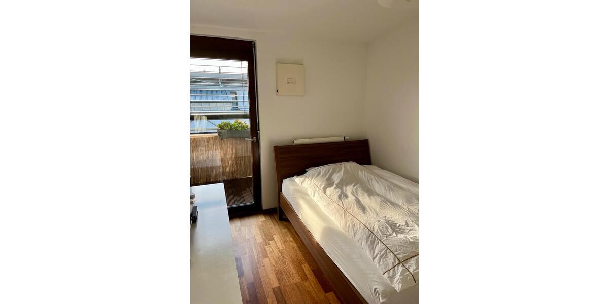Dachgeschoßwohnung Düsseldorf Stadtbezirk 8 - 2 Zimmer, 56 m&sup2;, 1.300&euro; | Angebot:25392994