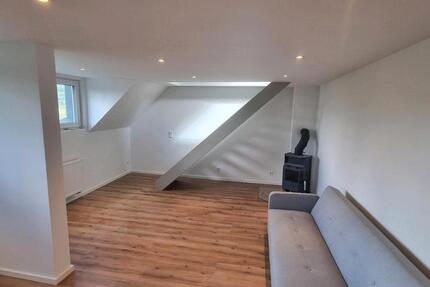 Wunderschöne Dachgeschoss-Wohnung im Grünen ! Wuppertal 3 zimmer