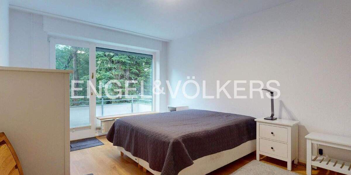 Einziehen und Wohlfühlen, zentral gelegen und direkt am Stadtwald 4 zimmer