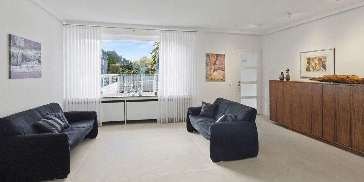 Top gepflegtes Reihenmittelhaus: In zentraler und ruhiger Lage von Moers 5 zimmer