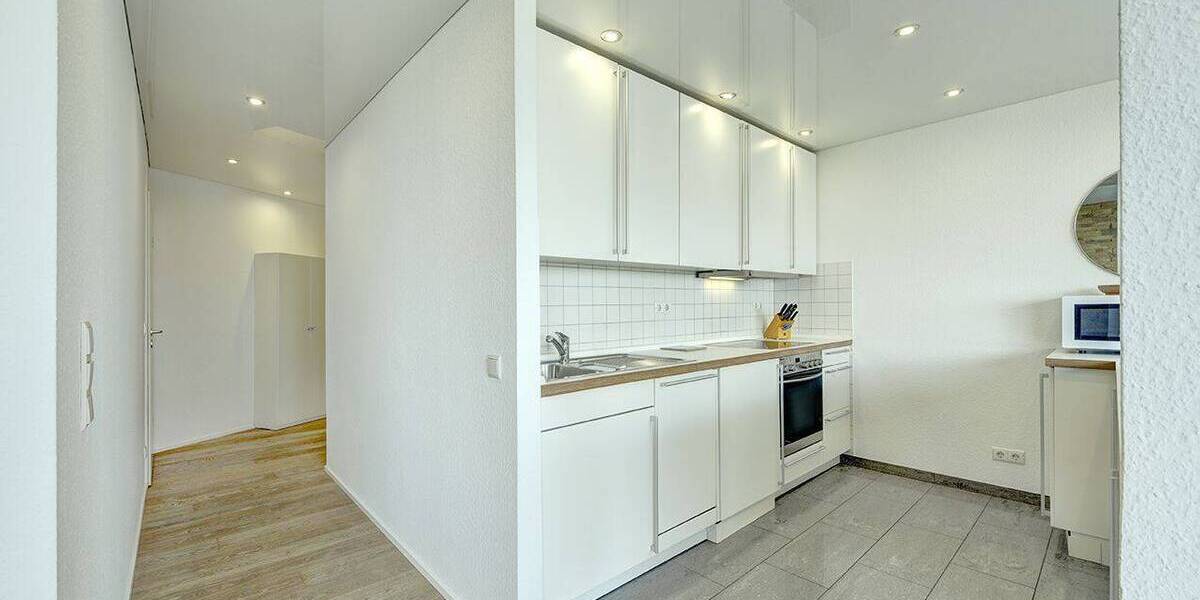 Etagenwohnung Düsseldorf Golzheim - 2 Zimmer, 65 m&sup2;, 359.000&euro; | Angebot:26731330