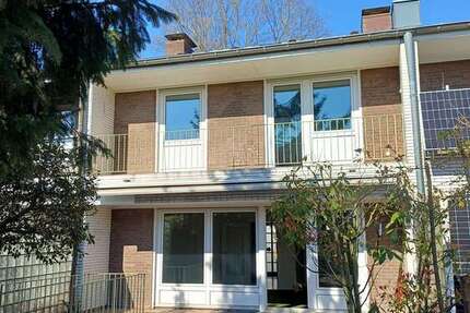 Haus Düsseldorf Heerdt - 4 Zimmer, 106 m&sup2;, 415.000&euro; | Angebot:27077809