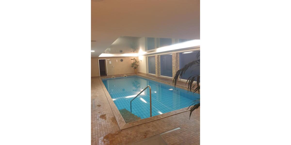 Terrassenwohnung Neuss - 2 Zimmer, 80 m&sup2;, 1.100&euro; | Angebot:25764221