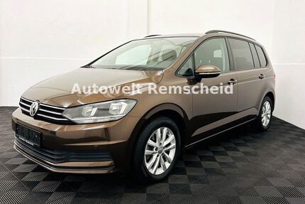 VW Touran 152.700 km 12.499 &euro; Remscheid 42859