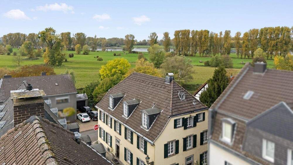 Nichts von der Stange: Einzigartiges Dachgeschoss plus Garten 3 zimmer