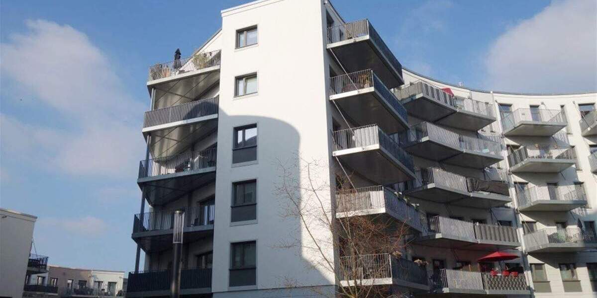 Attraktive 3 Zimmer Wohnung inkl. EBK , Fußbodenheizung, Süd-West Terrasse 3 zimmer