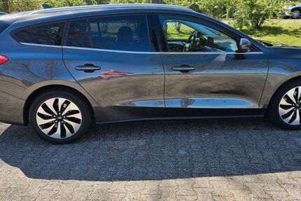 Ford Focus 78.500 km 11.490 &euro; Leverkusen 51371