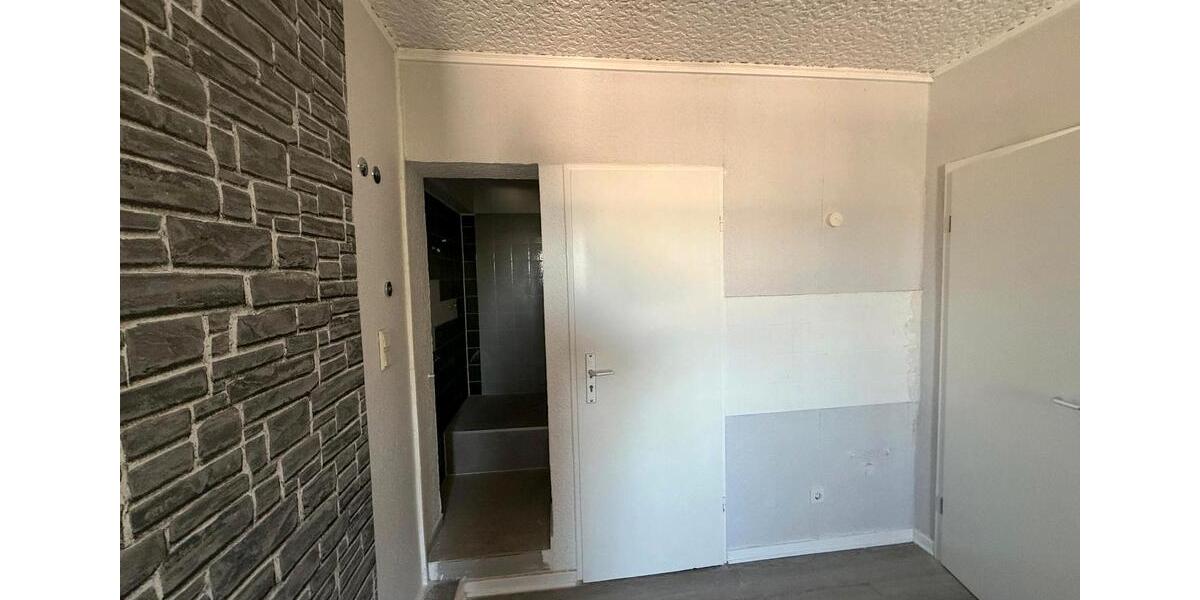 3 Zimmer DG Wohnung 77qm Oberhausen zentral 4 zimmer