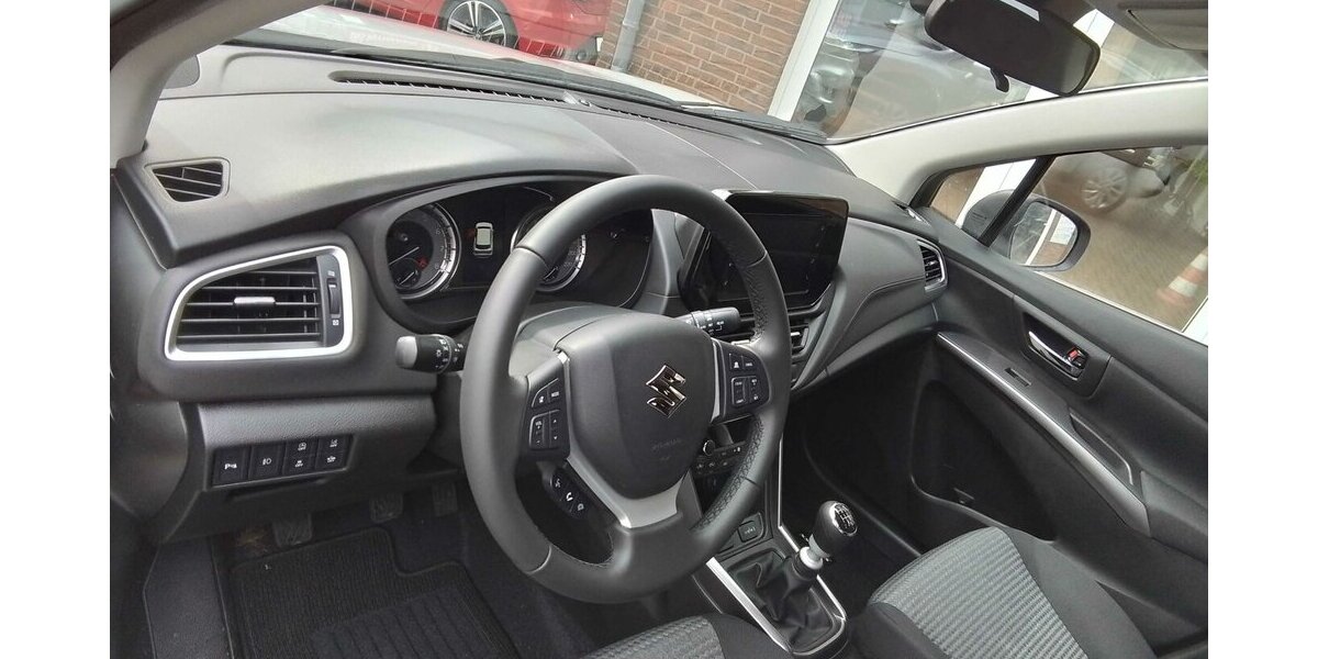 Suzuki S-Cross 1.4 Comfort+Allwetter+Kamera+Sitzheizung 18.595 km 20.990 &euro; Meerbusch 40667