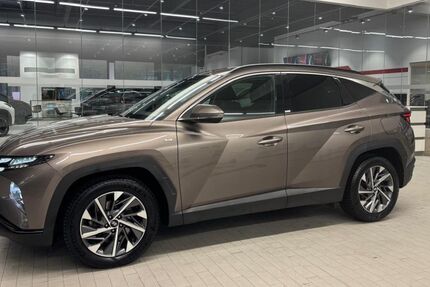 Hyundai TUCSON 67.000 km 21.490 &euro; Duisburg 47167