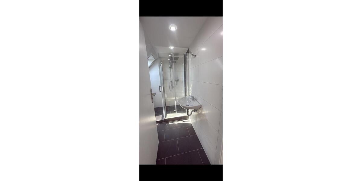 Einfamilienhaus Duisburg Rheinhausen - 5 Zimmer, 180 m&sup2;, 1.500&euro; | Angebot:25988678