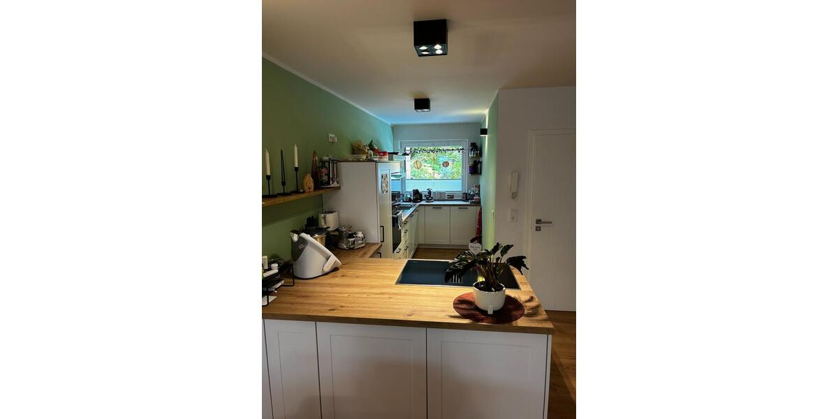 Reihenmittelhaus mit Einliegerwohnung in Neuss-Meertal 6 zimmer