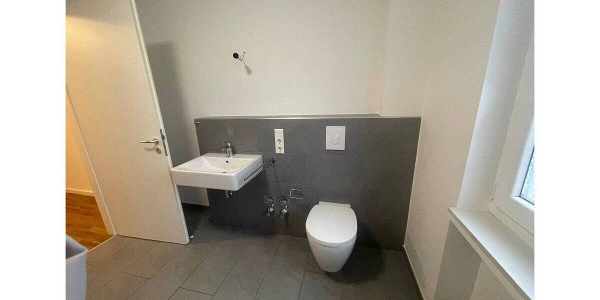 Etagenwohnung Solingen Solingen-Mitte - 2 Zimmer, 78 m&sup2;, 890&euro; | Angebot:26540953