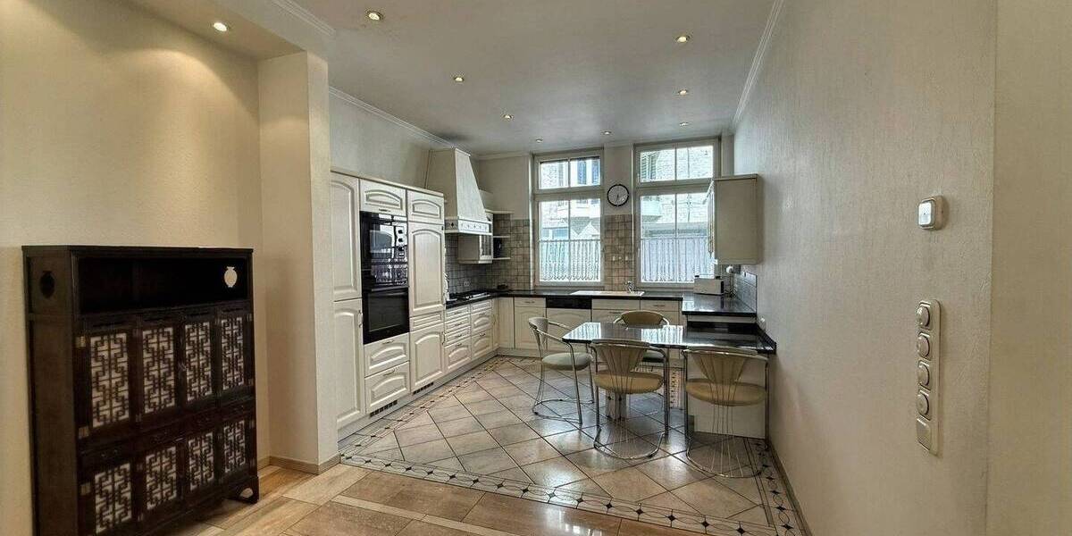 Reihenmittelhaus Mönchengladbach Rheydt - 5 Zimmer, 200 m&sup2;, 379.000&euro; | Angebot:24050571