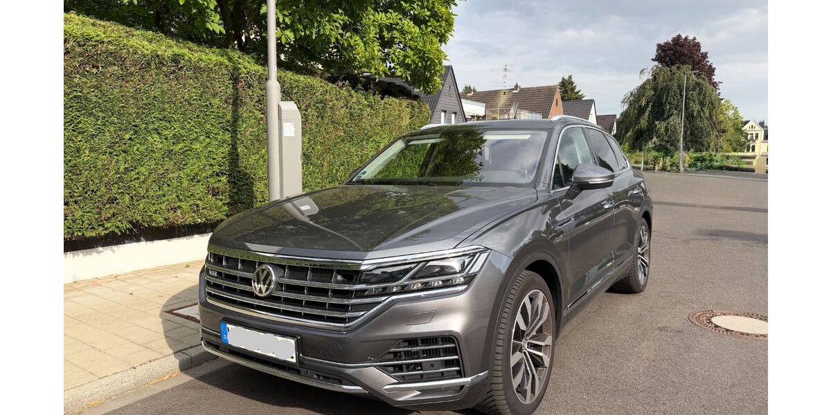 VW Touareg 114.000 km 43.900 &euro; Neuss 41460