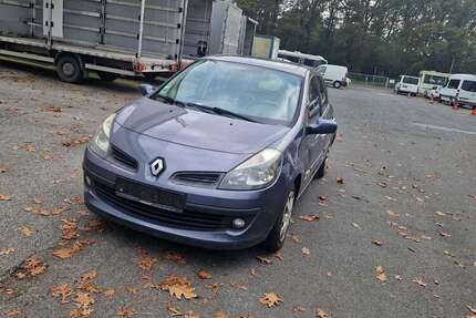 Renault Clio 174.000 km 1.850 &euro; viersen 41751