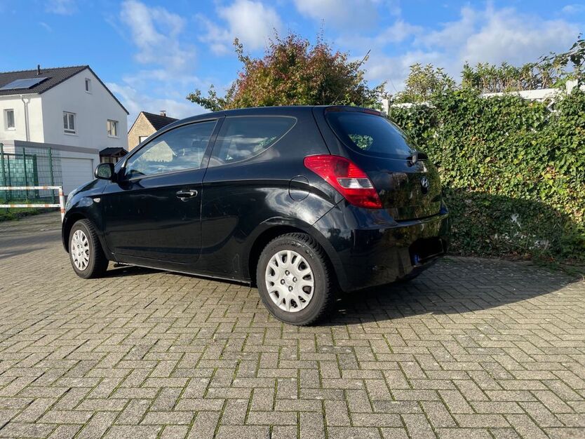 Hyundai i20 154.000 km 3.100 € Langenfeld 40764
