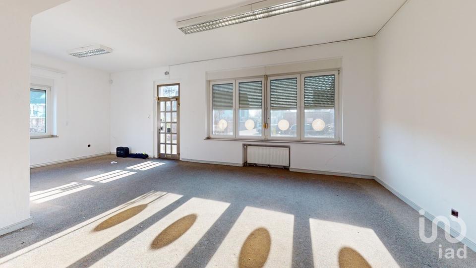 Büroeinheit mit Lager und Empfangsraum für gewerbliche Nutzungen zimmer