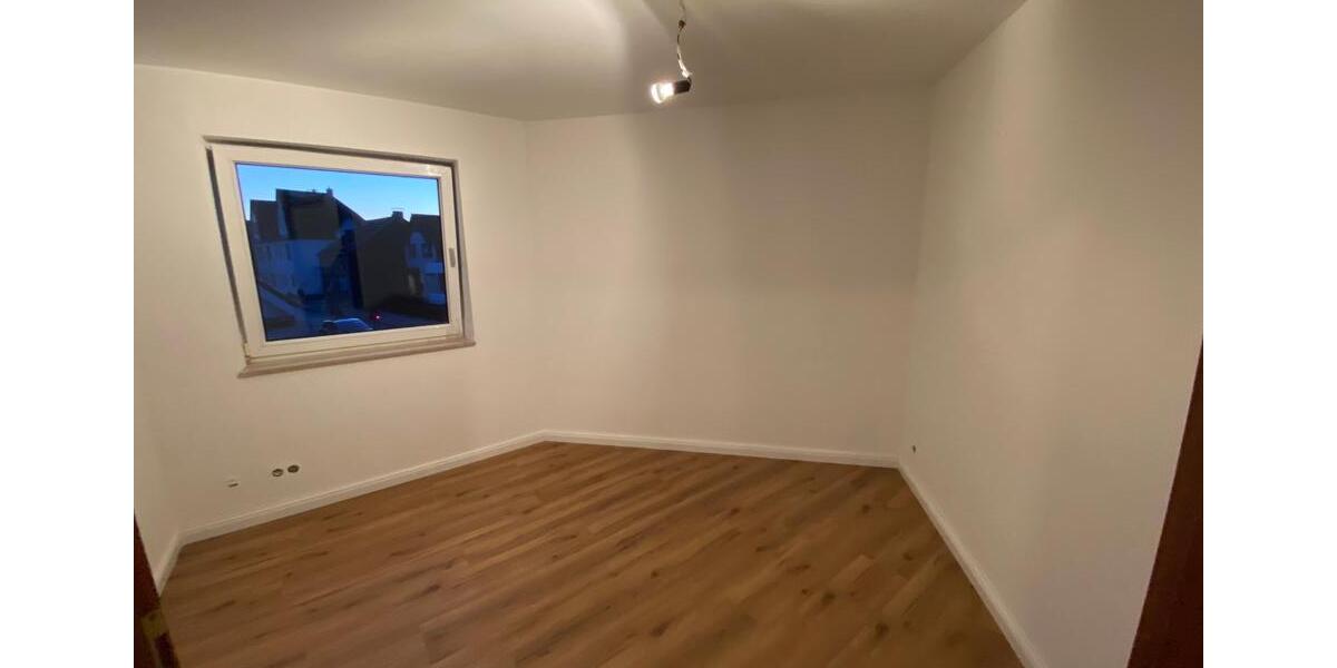 Etagenwohnung Hilden Kalstert - 3 Zimmer, 79 m&sup2;, 995&euro; | Angebot:25658344