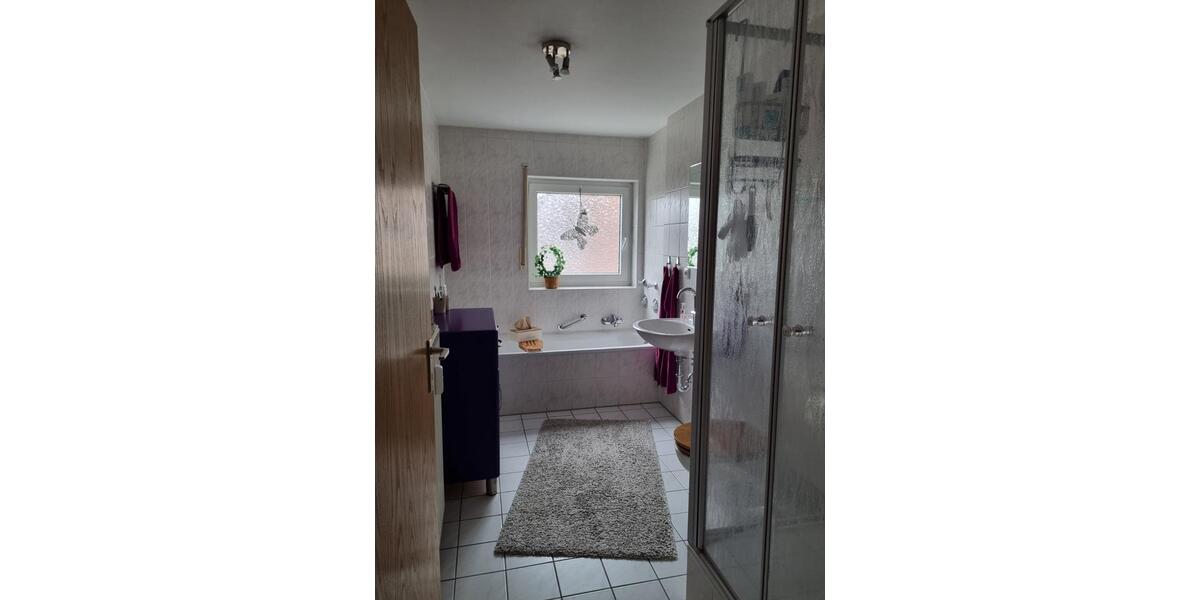 Lichtdurchflutete 2-Zimmer Wohnung mit Balkon in Tönisvorst-Vorst 2 zimmer