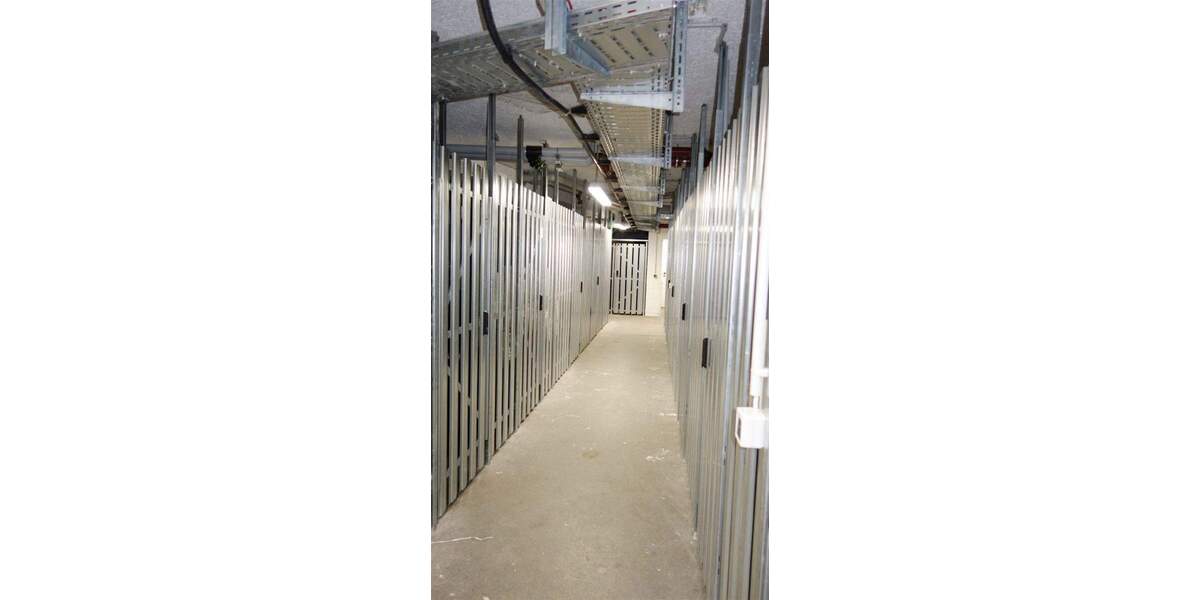 Attraktive 3 Zimmer Wohnung inkl. EBK , Fußbodenheizung, Süd-West Terrasse 3 zimmer