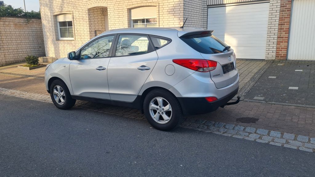 Hyundai ix35 161.000 km 6.950 &euro; Grevenbroich 41515