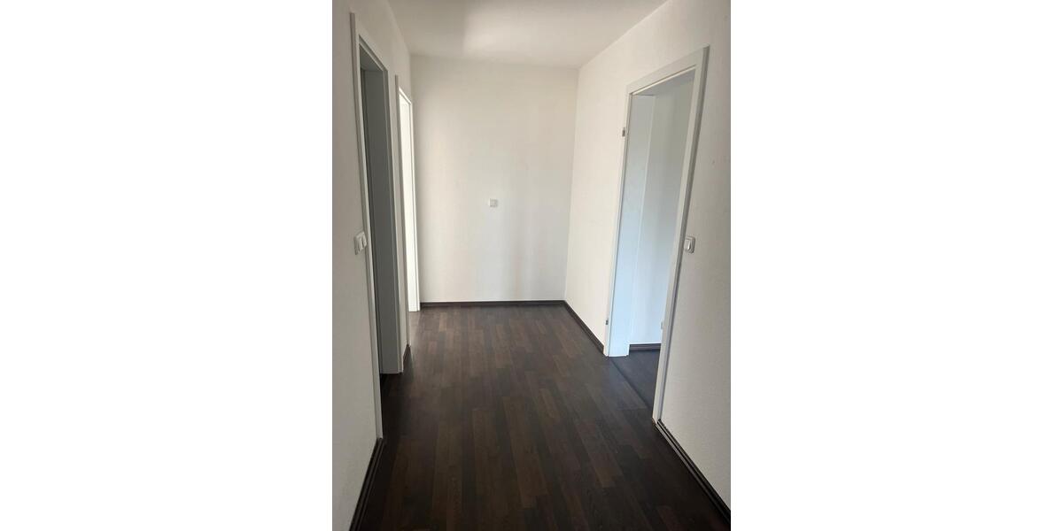 Dachgeschoßwohnung Duisburg Rheinhausen - 1 Zimmer, 85 m&sup2;, 580&euro; | Angebot:26420220