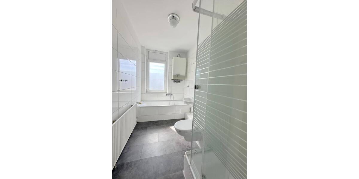 ***ETW, 3 Zi-KDB, mit EBK und großem Balkon in MG-Heyden!*** 3 zimmer