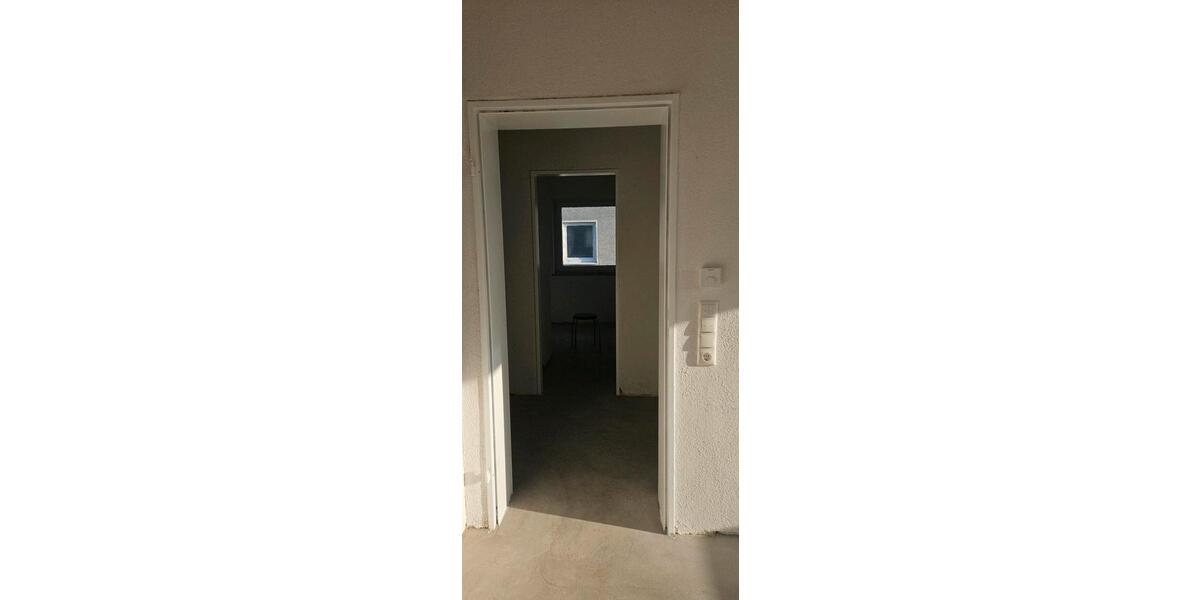 Etagenwohnung Dormagen Hackenbroich - 4 Zimmer, 84 m&sup2;, 1.200&euro; | Angebot:25370631