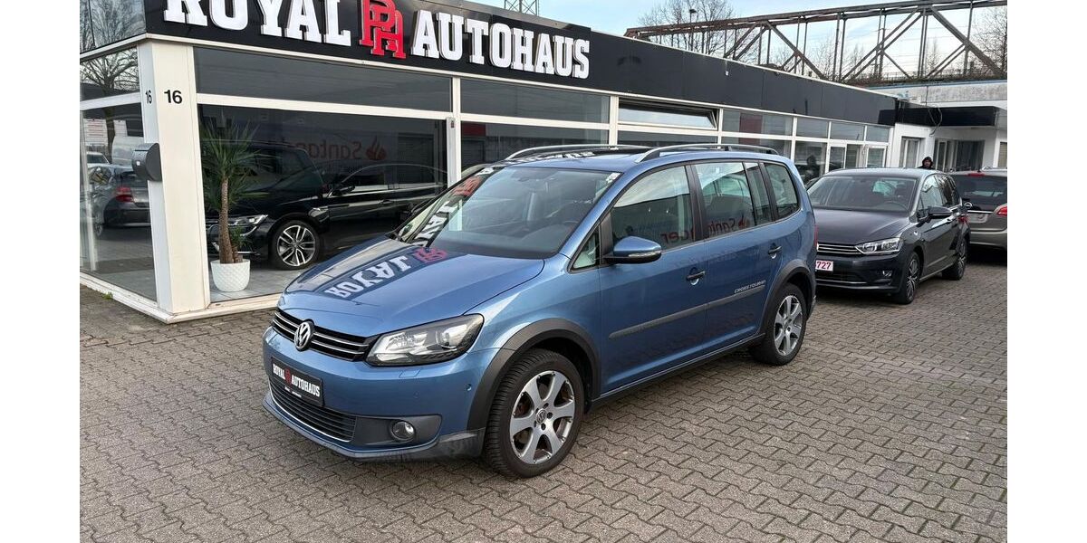 VW Touran 132.800 km 10.900 &euro; Oberhausen 46049