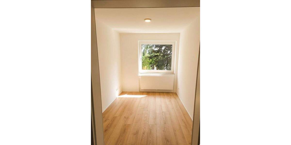 Etagenwohnung Düsseldorf Unterbach - 4 Zimmer, 102 m&sup2;, 375.000&euro; | Angebot:25906556