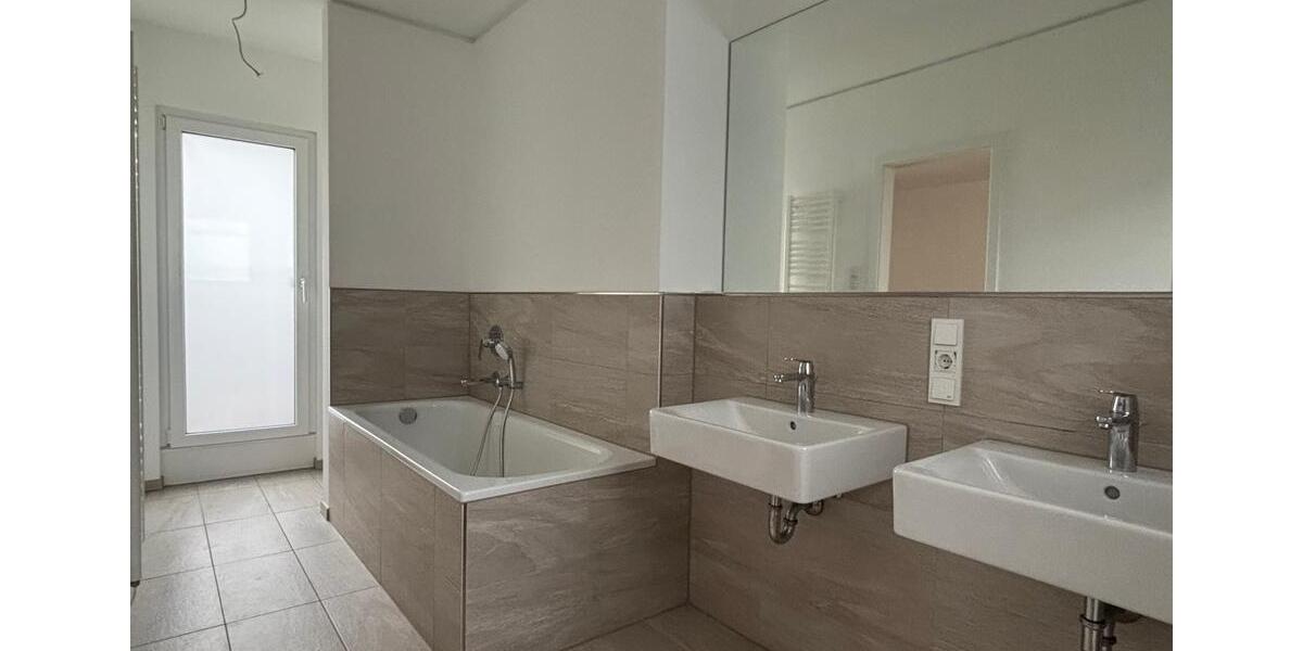 Etagenwohnung Düsseldorf Stadtbezirk 3 - 3 Zimmer, 103 m&sup2;, 1.925&euro; | Angebot:24116704