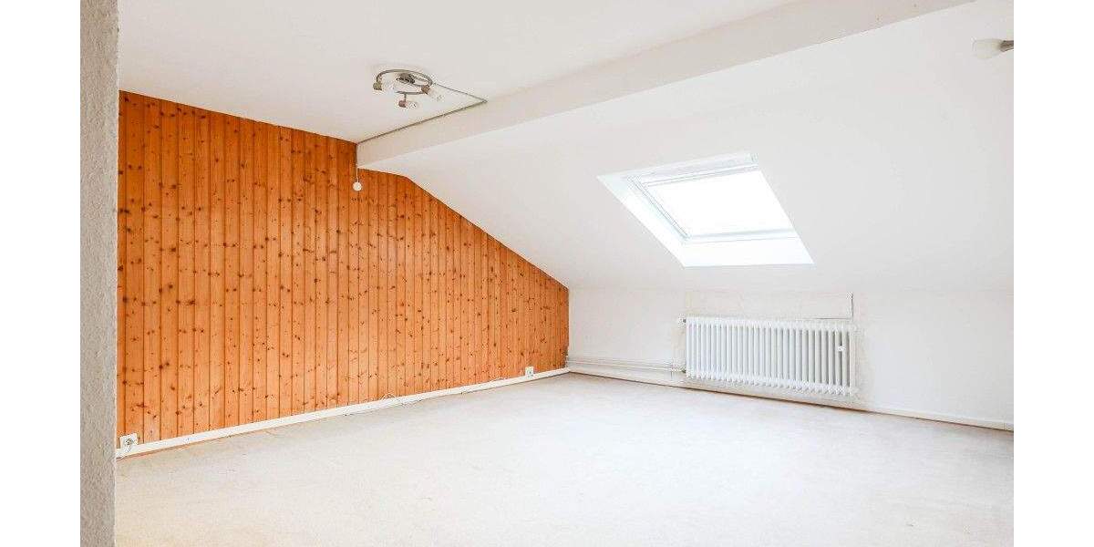 Großzügige 2 Familien-DHH mit Aufstockungs- und Anbaumöglichkeiten * ca. 1.848 m² parkähnlicher Grund mit Direktangre... 6 zimmer