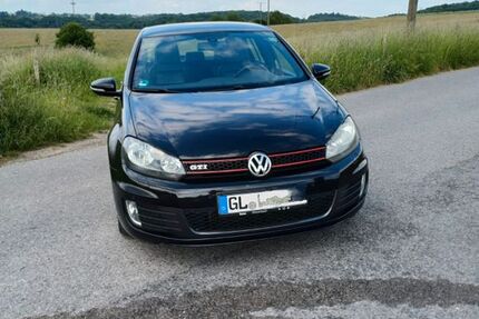 VW Golf 215.000 km 7.200 &euro; Leichlingen 42799