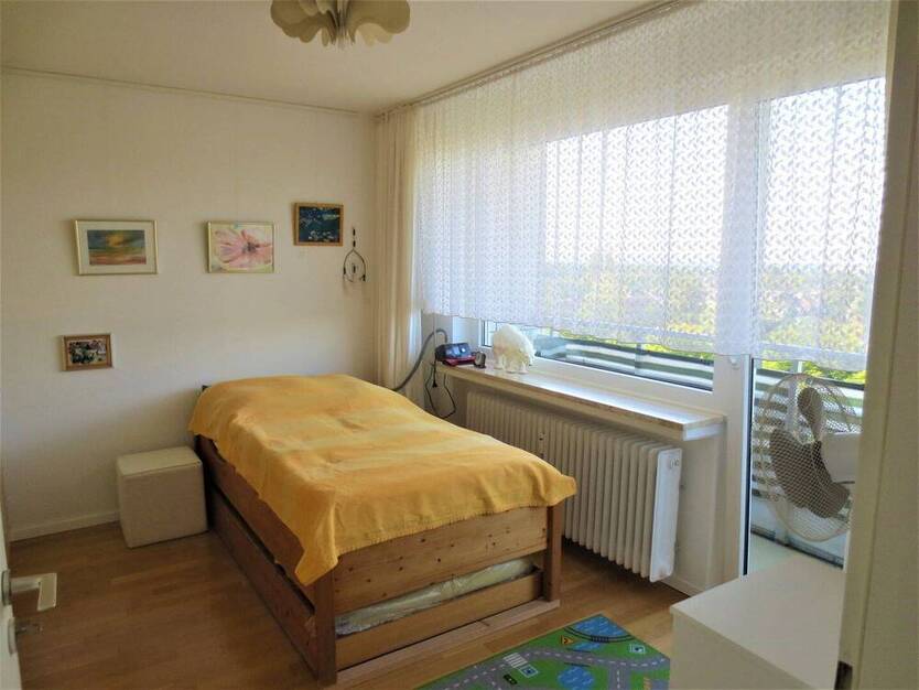 Cityhouse: Top Level, mit Aufzug und Panoramablick über Hilden, in sehr gepflegtem Haus!