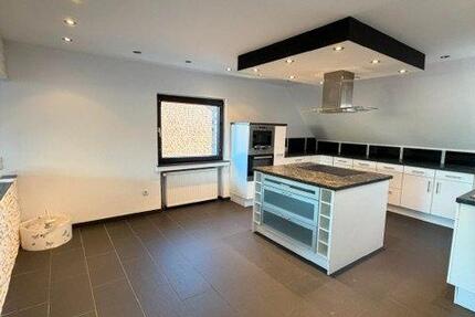 Wohnung Moers Rheinkamp - 4 Zimmer, 120 m&sup2;, 1.500&euro; | Angebot:26425521