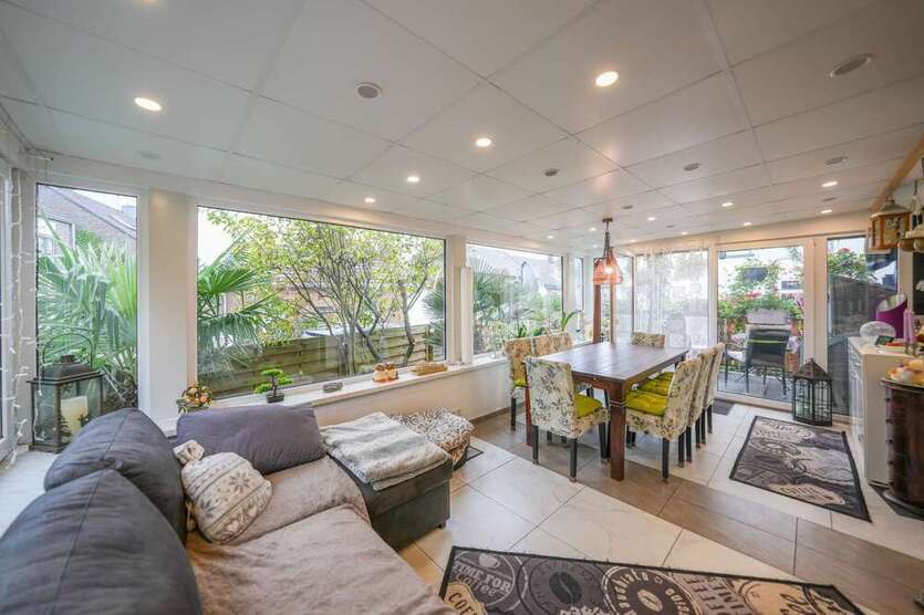 Wohnung zum Kaufen in Kaarst 279.000 € 67 m²