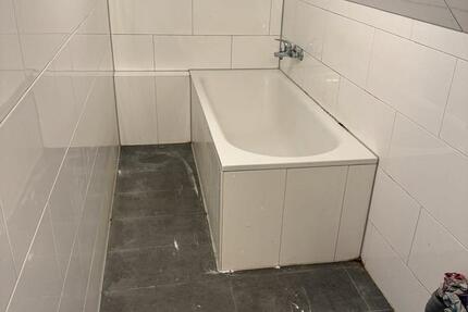 Duisburg Rheinhausen Markt DG 3,5 Z immer zu Vermiten 3 zimmer