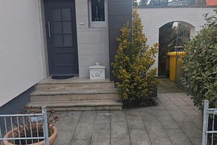 Ein schönes Reihenendhaus in Lank-Latum, noch provisionsfrei 5.5 zimmer