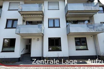 2 Zimmer ETW - Zentrale Lage - Aufzug - Stellplatz & Tiefgaragenstellplatz - Balkon -